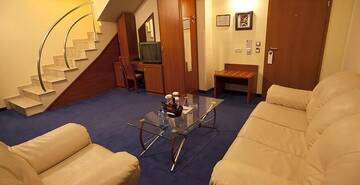 Фото номера Мезонет Отель Diplomat Plaza Hotel &amp; Resort г. Луковит 2